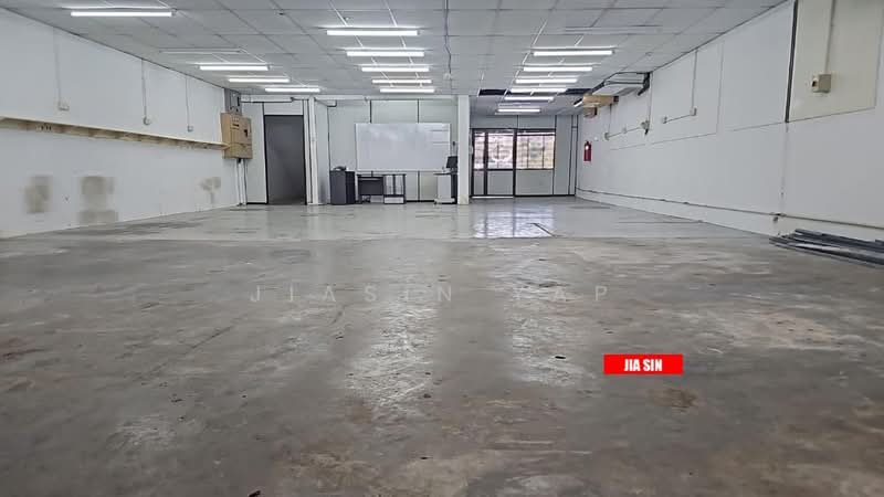 1.5 Storey Factory / Warehouse For RENT @ Taman Inderawasih - 1
