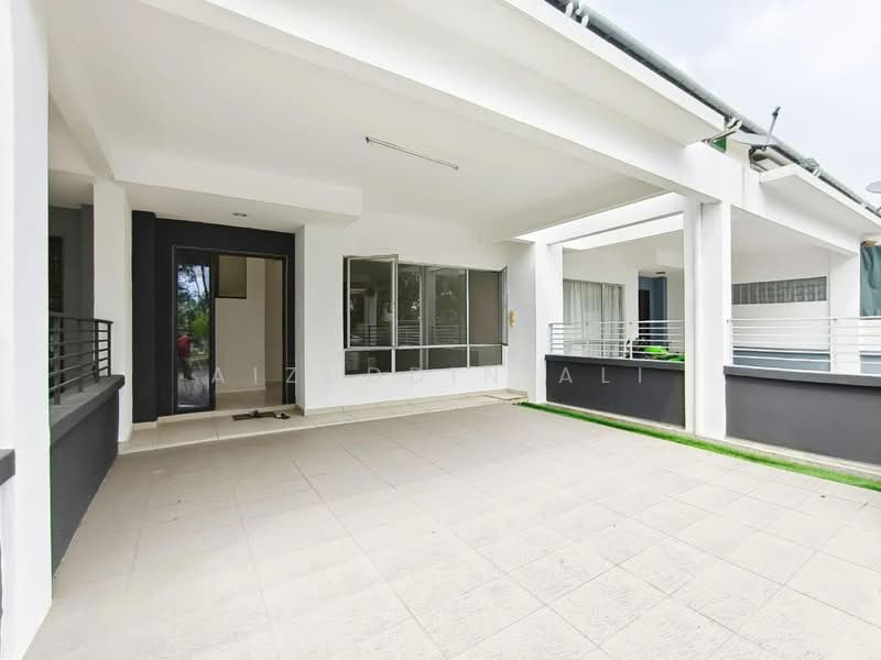 2-storey Terraced House for Sale in Kajang (Selangor) - Aizuddin Ali - Exterior - PropertyGuru.com.my