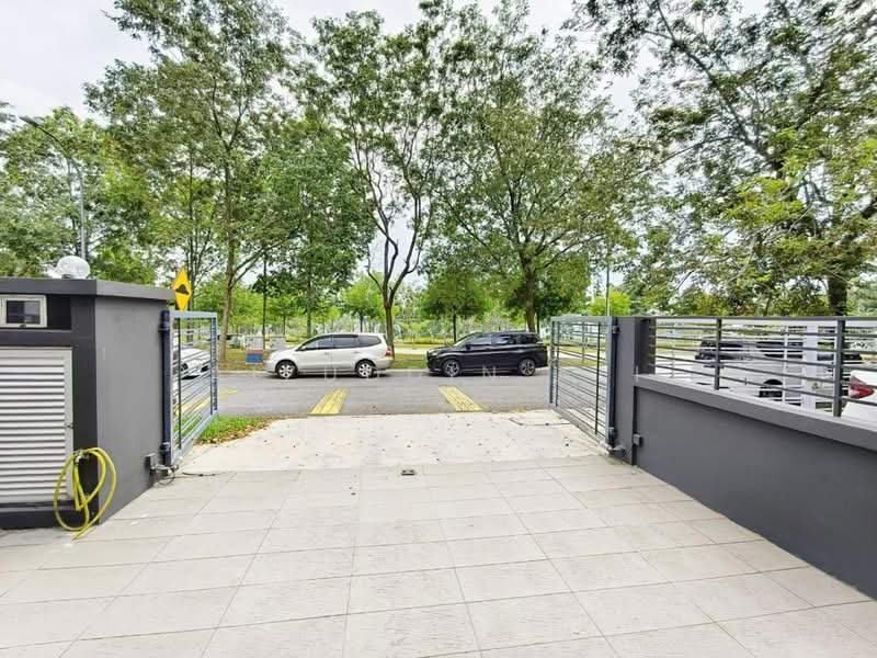 2-storey Terraced House for Sale in Kajang (Selangor) - Aizuddin Ali - Exterior - PropertyGuru.com.my