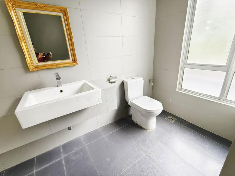 2-storey Terraced House for Sale in Kajang (Selangor) - Aizuddin Ali - Bathroom - PropertyGuru.com.my