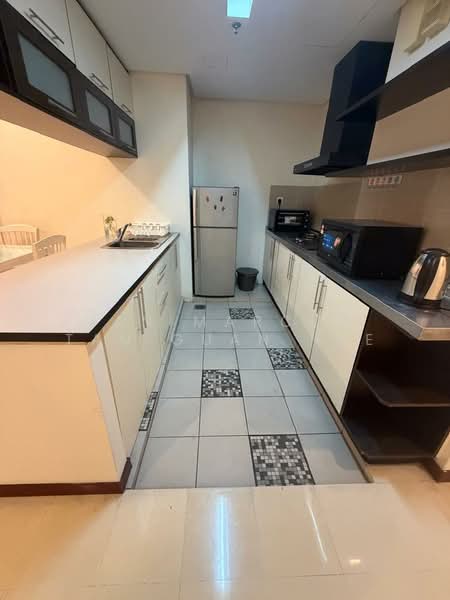 Service Residence for Rent at i-Zen @ Kiara 2 - Ian Marcus Tan Guan Hee - Kitchen - PropertyGuru.com.my