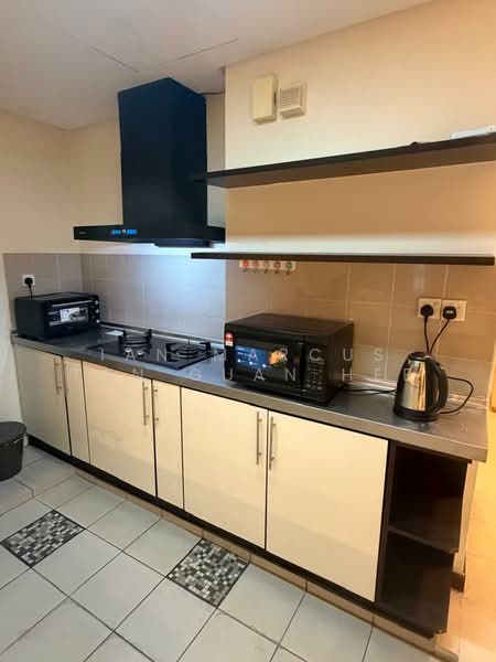 Service Residence for Rent at i-Zen @ Kiara 2 - Ian Marcus Tan Guan Hee - Kitchen - PropertyGuru.com.my