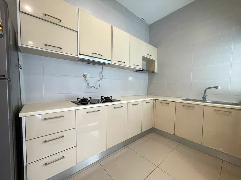 Apartment for Rent at Horizon Residence (Dwi Mutiara) - Eva Siow - Kitchen - PropertyGuru.com.my