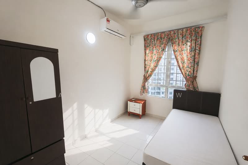 Condominium for Rent at Putra Place Condominium - Andrew Chow - Bedroom - PropertyGuru.com.my