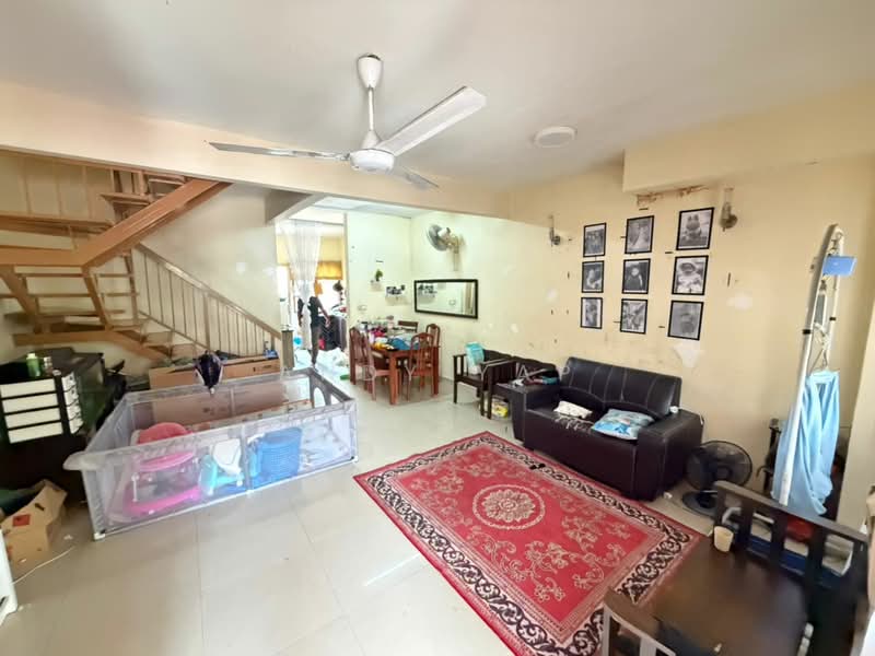 Terraced House for Sale in Bandar Tasik Puteri (Rawang) - Andy Yap - Living Room - PropertyGuru.com.my