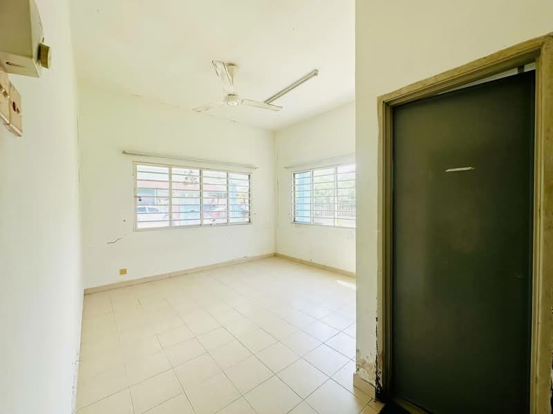 Semi-Detached House for Sale in Sepang (Selangor) - Izzati Mat - Interior - PropertyGuru.com.my
