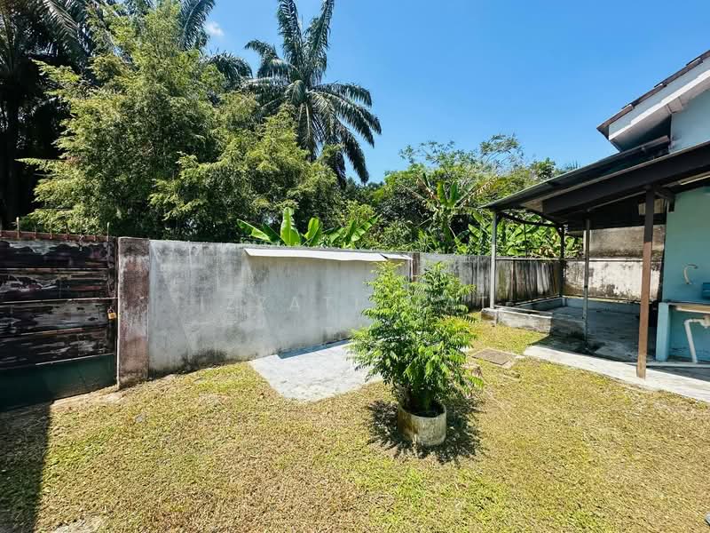 Semi-Detached House for Sale in Sepang (Selangor) - Izzati Mat - Exterior - PropertyGuru.com.my
