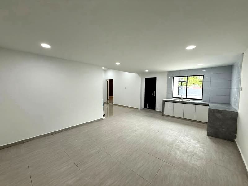 Rumah Berkembar untuk Dijual di Taman Daya (Johor Bahru) - Calvin Lee - Living Room - PropertyGuru.com.my