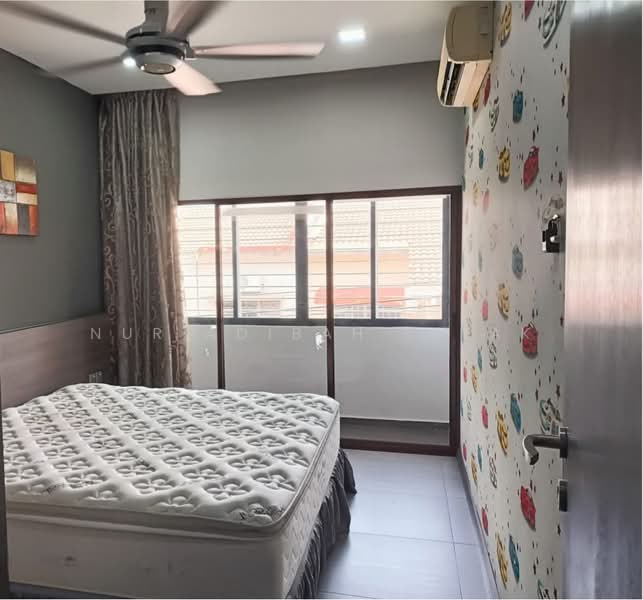 Terraced House for Rent in Subang Jaya (Selangor) - Nur Adibah Ishak - Bedroom - PropertyGuru.com.my