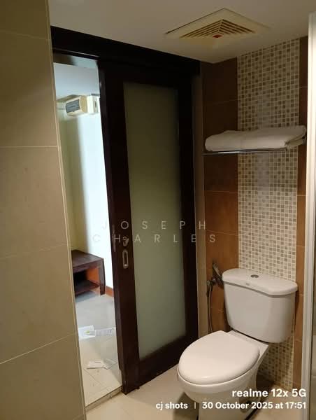 Servis Apartment untuk Dijual di Avillion Admiral Cove - Joseph Charles - Bathroom - PropertyGuru.com.my
