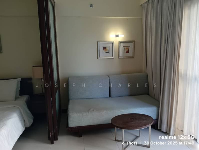 Servis Apartment untuk Dijual di Avillion Admiral Cove - Joseph Charles - Living Room - PropertyGuru.com.my