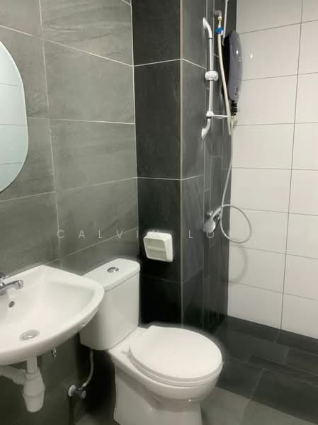 Servis Apartment untuk Disewa di Traders Garden @ Cheras Selatan - Calvin Loke - Bathroom - PropertyGuru.com.my