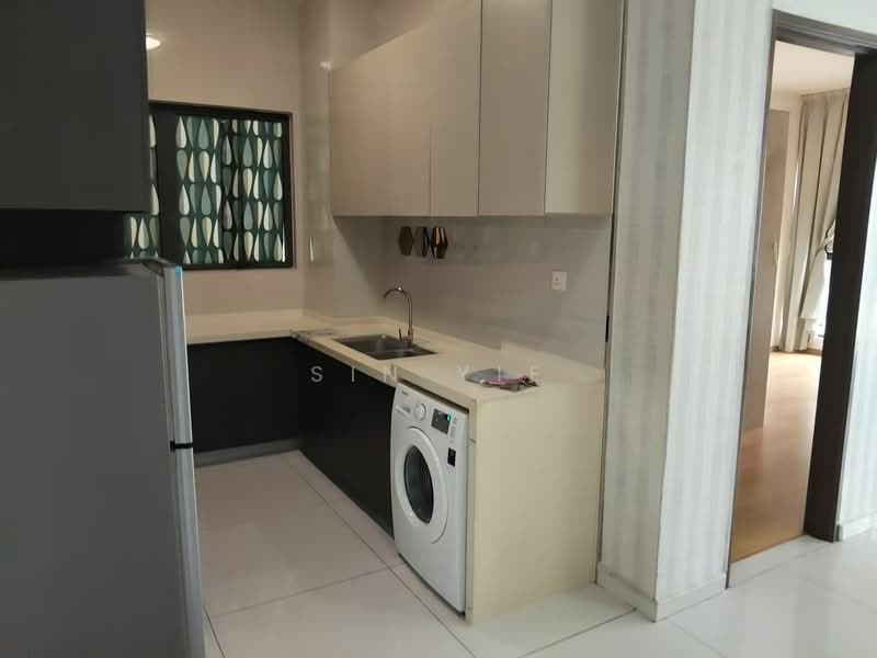 Bay Point @ Country Garden Danga Bay untuk Untuk Dijual - RM 518,000, Apr 2026 - Kitchen - PropertyGuru.com.my