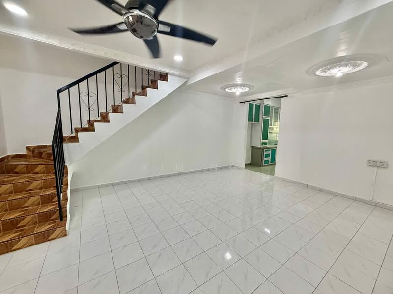 Taman Aman untuk Untuk Dijual - RM 238,000, Apr 2026 - Living Room - PropertyGuru.com.my