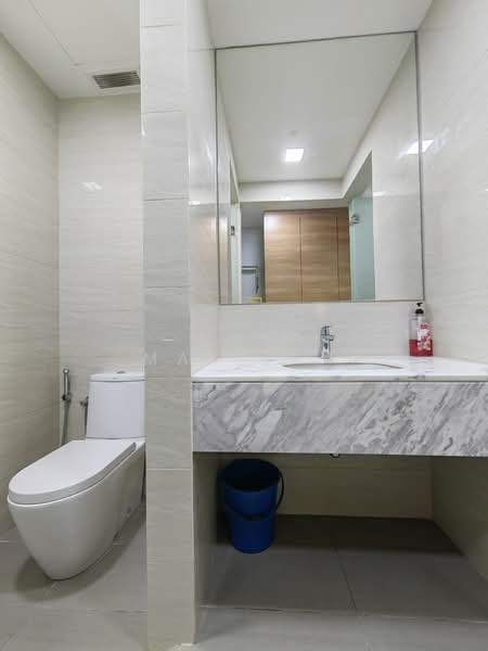 Servis Apartment untuk Disewa di Tropicana Gardens - Max Tan - Bathroom - PropertyGuru.com.my
