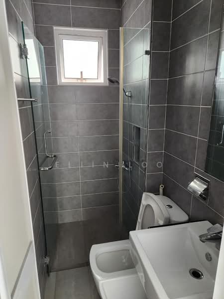Service Residence for Rent at Paragon Residences @ Straits View - Eliin Loo - Bathroom - PropertyGuru.com.my