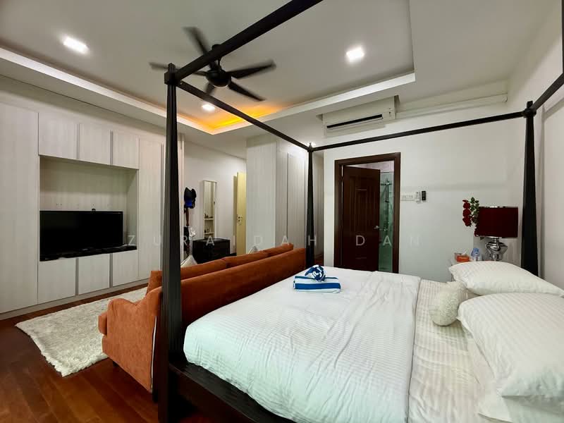 Rumah Banglo untuk Dijual di Seksyen 13 (Shah Alam) - Zuraidah Dan - Bedroom - PropertyGuru.com.my