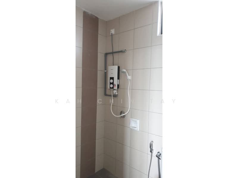 Apartment for Rent at Pangsapuri Peringgit Permai - Kah Chin Tay - Bathroom - PropertyGuru.com.my
