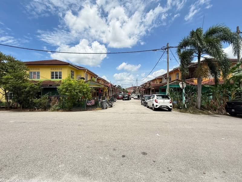 Taman Tangkak Emas - 2