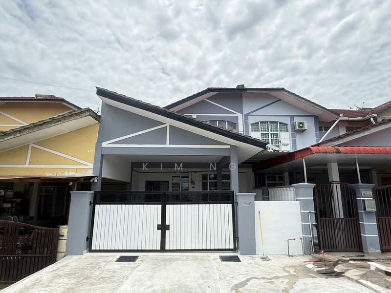 Taman Tangkak Emas - 1