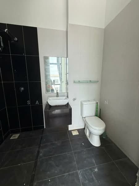 Rumah Kluster untuk Disewa di Taman Kota Masai (Pasir Gudang) - Sandra Gan - Bathroom - PropertyGuru.com.my