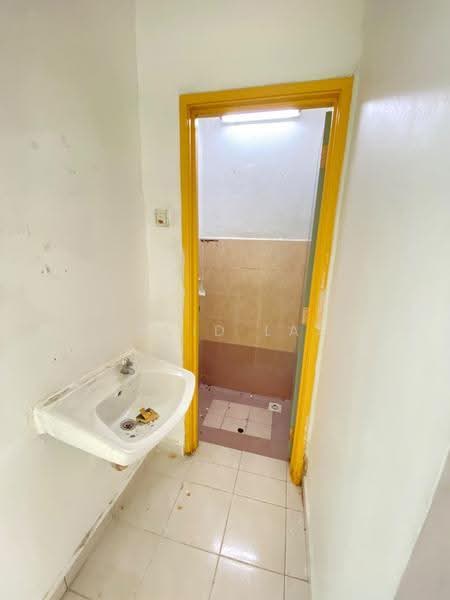 2-storey Terraced House for Sale in Kajang (Selangor) - David Lao - Bathroom - PropertyGuru.com.my