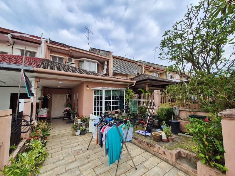 Double Storey Terrace Jalan Datuk Sulaiman TTDI Kuala Lumpur untuk Untuk Dijual - RM 1,850,000, Apr 2026 - Exterior - PropertyGuru.com.my