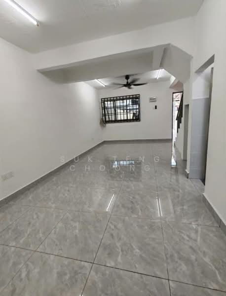 Taman Skudai Baru untuk Untuk Dijual - RM 399,000, Apr 2026 - Living Room - PropertyGuru.com.my