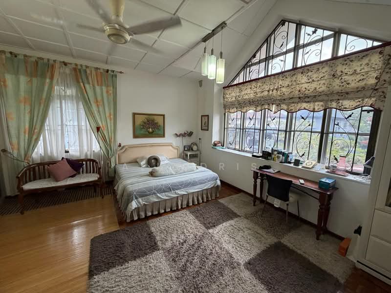 Zero-Lot Bungalow for Sale in Bandar Seri Putra (Bangi) - Ali Idris - Bedroom - PropertyGuru.com.my