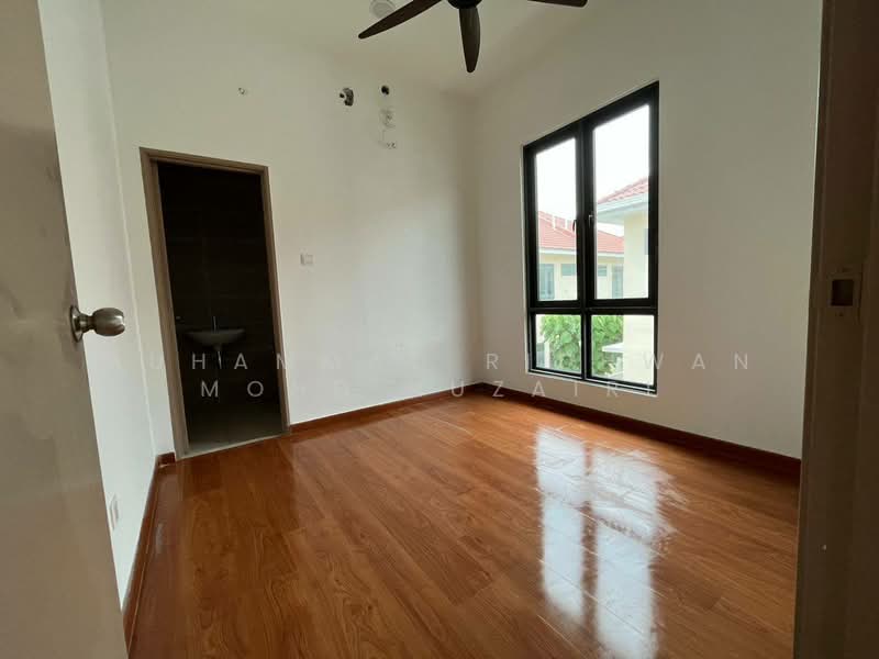Semi-Detached House for Sale in Banting (Selangor) - Muhammad Ridhwan Mohd Huzairi - Bedroom - PropertyGuru.com.my