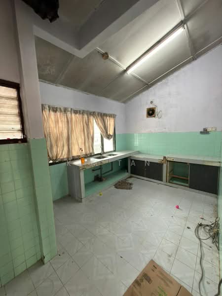 Bungalow for Sale in Semenyih (Selangor) - Kim Tan - Kitchen - PropertyGuru.com.my