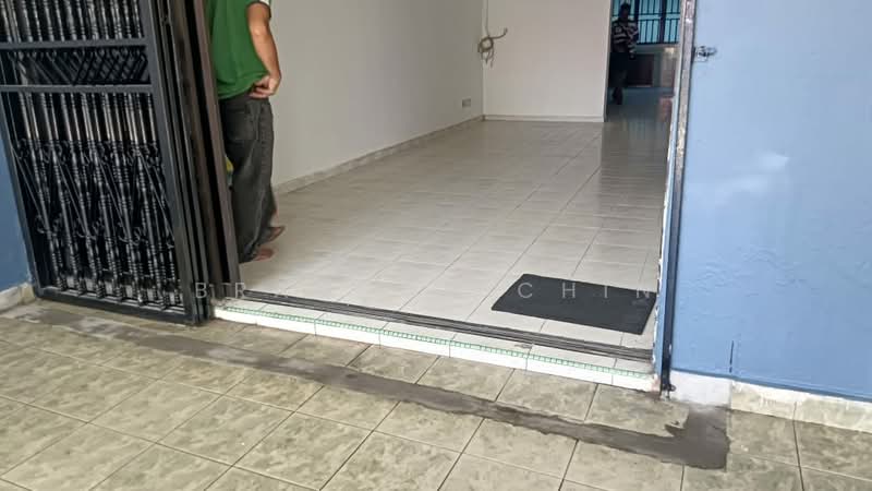 Rumah Teres 1 Tingkat untuk Dijual di Taman Greenwood (Batu Caves) - Brandon Chin - Entrance - PropertyGuru.com.my