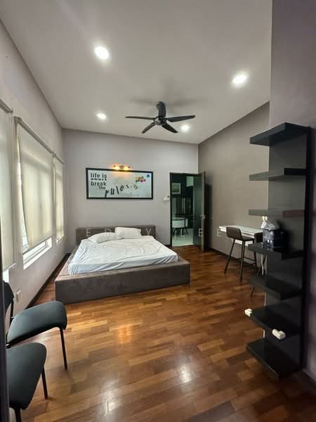 Bungalow for Rent in Taman Yarl (Jalan Klang Lama (Old Klang Road)) - Eddy Lee - Bedroom - PropertyGuru.com.my