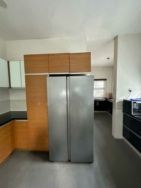 Bungalow for Rent in Taman Yarl (Jalan Klang Lama (Old Klang Road)) - Eddy Lee - Kitchen - PropertyGuru.com.my