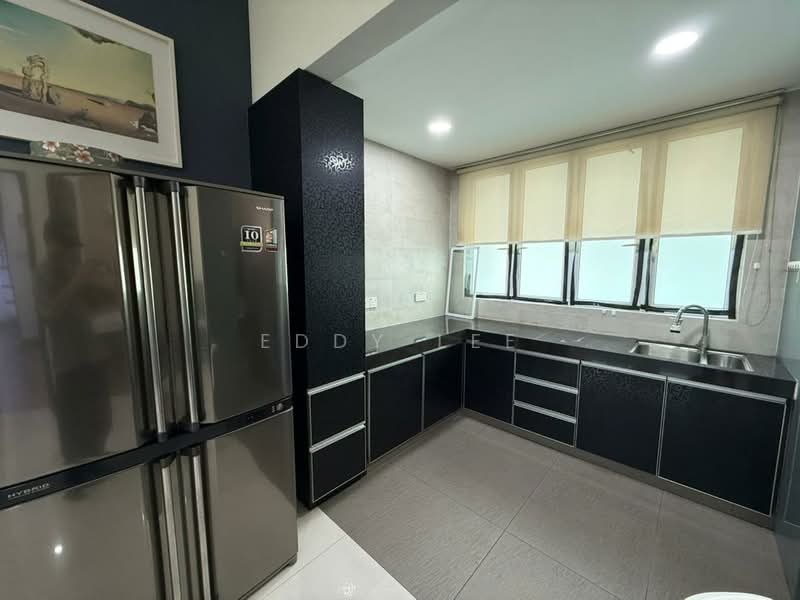 Bungalow for Rent in Taman Yarl (Jalan Klang Lama (Old Klang Road)) - Eddy Lee - Kitchen - PropertyGuru.com.my