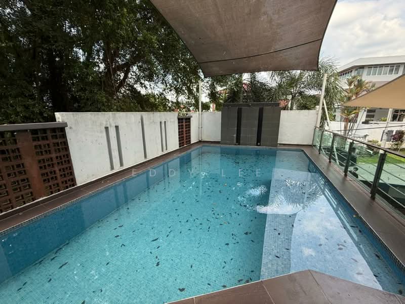 Bungalow for Rent in Taman Yarl (Jalan Klang Lama (Old Klang Road)) - Eddy Lee - Pool - PropertyGuru.com.my