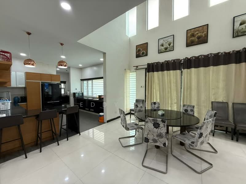 Bungalow for Rent in Taman Yarl (Jalan Klang Lama (Old Klang Road)) - Eddy Lee - Kitchen - PropertyGuru.com.my