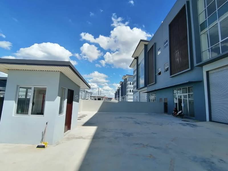 Kilang Berkembar untuk Dijual di Telok Panglima Garang (Selangor) - STEVE KI - Exterior - PropertyGuru.com.my