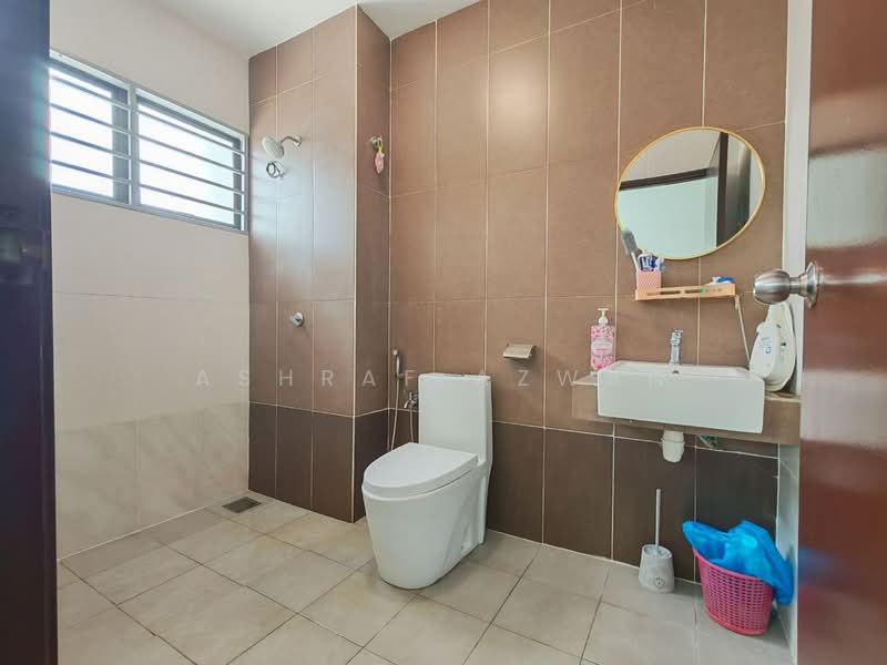 Tresna Triandra @ Saujana Perdana untuk Untuk Dijual - RM 750,000, Apr 2026 - Bathroom - PropertyGuru.com.my
