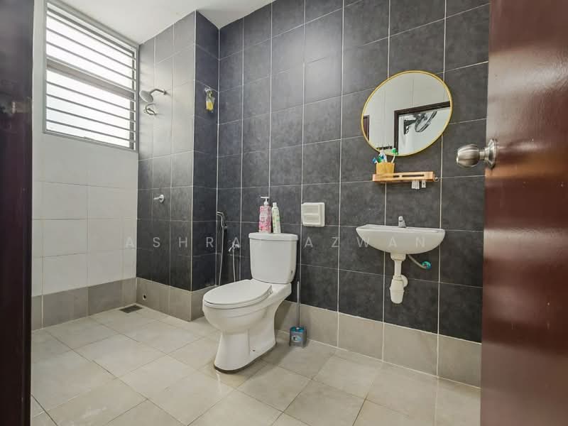 Tresna Triandra @ Saujana Perdana untuk Untuk Dijual - RM 750,000, Apr 2026 - Bathroom - PropertyGuru.com.my