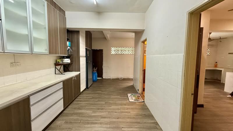 2-storey Terraced House for Sale in Bandar Mahkota Cheras (Cheras) - Ali Idris - Kitchen - PropertyGuru.com.my
