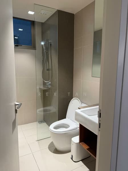Servis Apartment untuk Disewa di Stonor 3 - Rex Tan - Bathroom - PropertyGuru.com.my