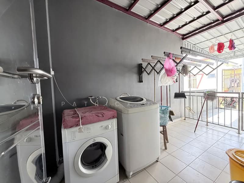 Rumah Teres 2 Tingkat untuk Dijual di Johor Bahru (Johor) - Patrick Foo - Balcony - PropertyGuru.com.my