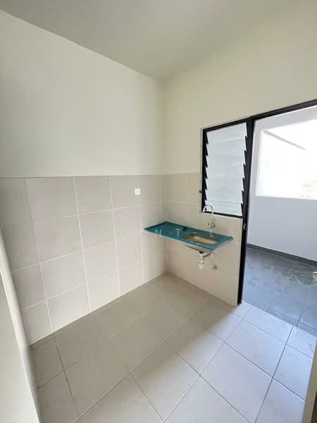 Pangsapuri untuk Disewa di Residensi Max - Vincent Lai - Kitchen - PropertyGuru.com.my