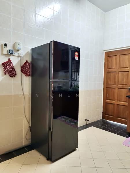 2-storey Terraced House for Rent in Batu Ferringhi (Penang) - Gan Chun Kai - Kitchen - PropertyGuru.com.my
