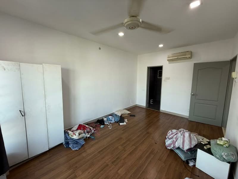Condominium for Sale at Seri Puteri - Eddy Lee - Bedroom - PropertyGuru.com.my