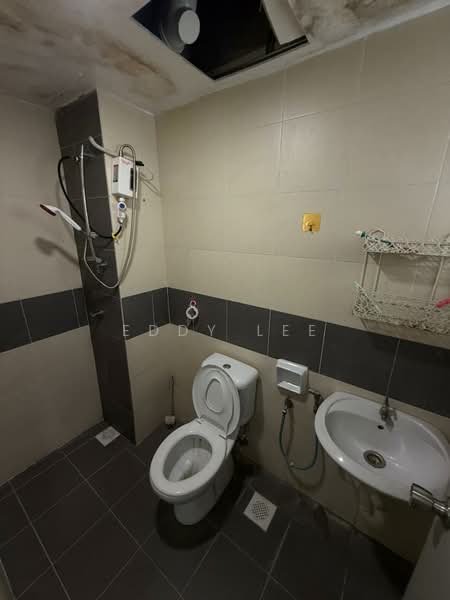 Condominium for Sale at Seri Puteri - Eddy Lee - Bathroom - PropertyGuru.com.my