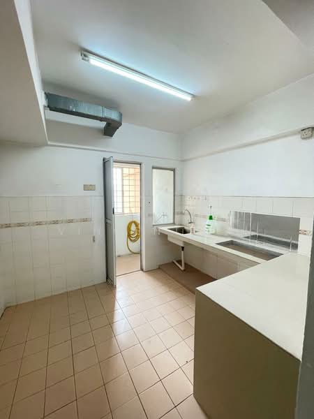 Pangsapuri untuk Disewa di Vista Saujana - Vincent Lai - Kitchen - PropertyGuru.com.my