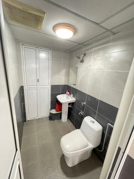Pangsapuri untuk Disewa di Vista Saujana - Vincent Lai - Bathroom - PropertyGuru.com.my