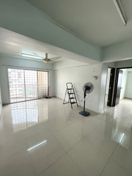 Pangsapuri untuk Disewa di Vista Saujana - Vincent Lai - Living Room - PropertyGuru.com.my